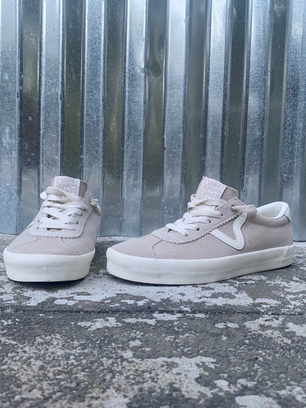 Vans sport low suede size 7 “new”